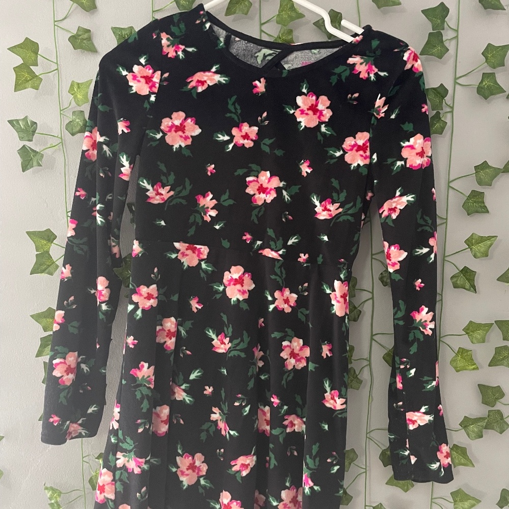 Black Floral Velvet Dress
